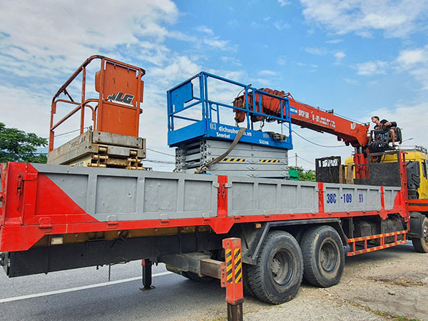 Cho thuê xe nâng người tại nhiệt điện Hòn La Quảng Bình