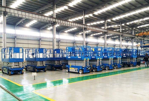 Xe nâng người Cắt kéo